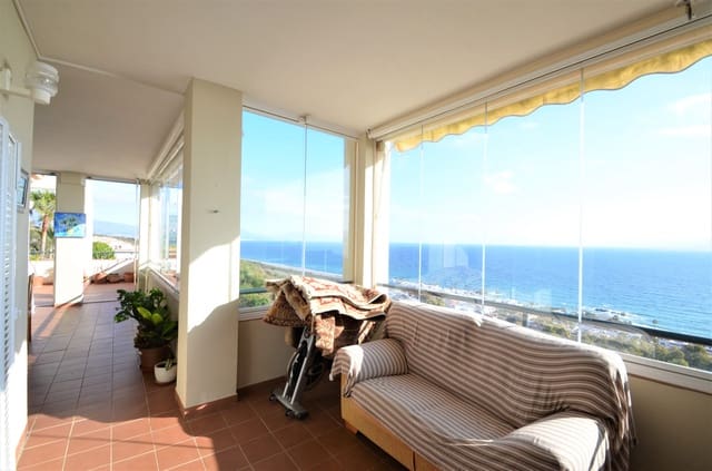 3 bedroom Apartment for sale in La Duquesa / Puerto de la Duquesa, Manilva - € 533,000 (Ref: 9363968)