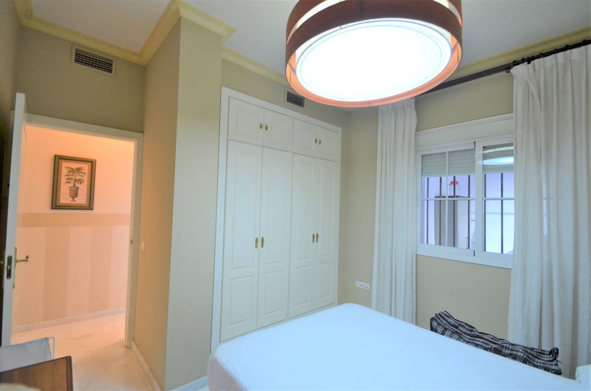 3 bedroom Apartment for sale in La Duquesa / Puerto de la Duquesa - € 533,000 (Ref: 9363968)