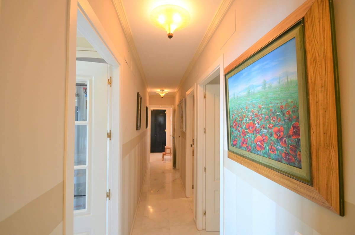 3 bedroom Apartment for sale in La Duquesa / Puerto de la Duquesa - € 533,000 (Ref: 9363968)