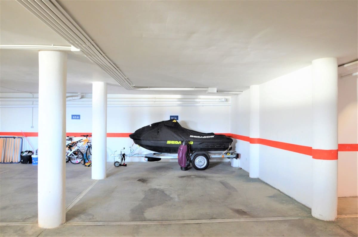 3 bedroom Apartment for sale in La Duquesa / Puerto de la Duquesa - € 533,000 (Ref: 9363968)