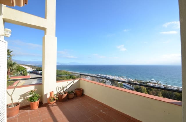 3 bedroom Apartment for sale in La Duquesa / Puerto de la Duquesa, Manilva - € 533,000 (Ref: 9363968)