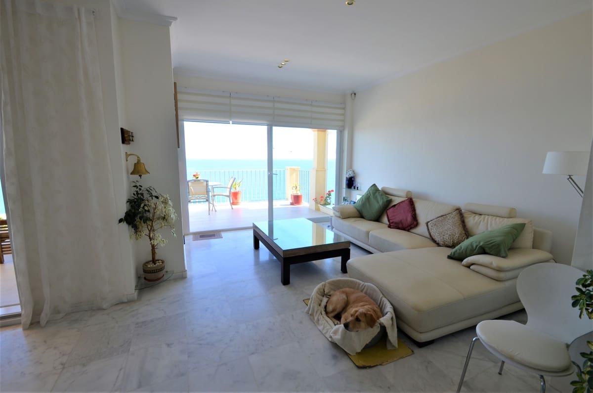 3 bedroom Penthouse for sale in La Duquesa / Puerto de la Duquesa - € 799,000 (Ref: 9363975)