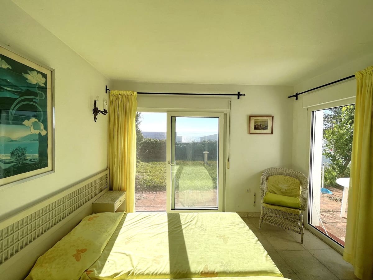 5 makuuhuone Huvila myytävänä paikassa Estepona - 1 295 000 € (Ref: 9363978)