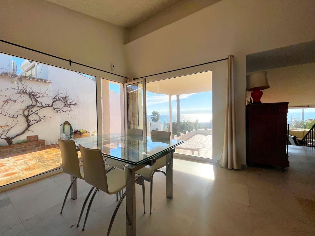 5 makuuhuone Huvila myytävänä paikassa Estepona - 1 295 000 € (Ref: 9363978)