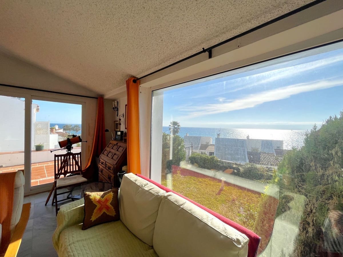 5 makuuhuone Huvila myytävänä paikassa Estepona - 1 295 000 € (Ref: 9363978)