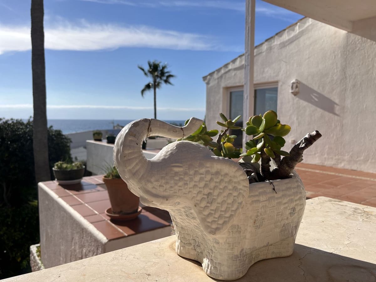 5 makuuhuone Huvila myytävänä paikassa Estepona - 1 295 000 € (Ref: 9363978)