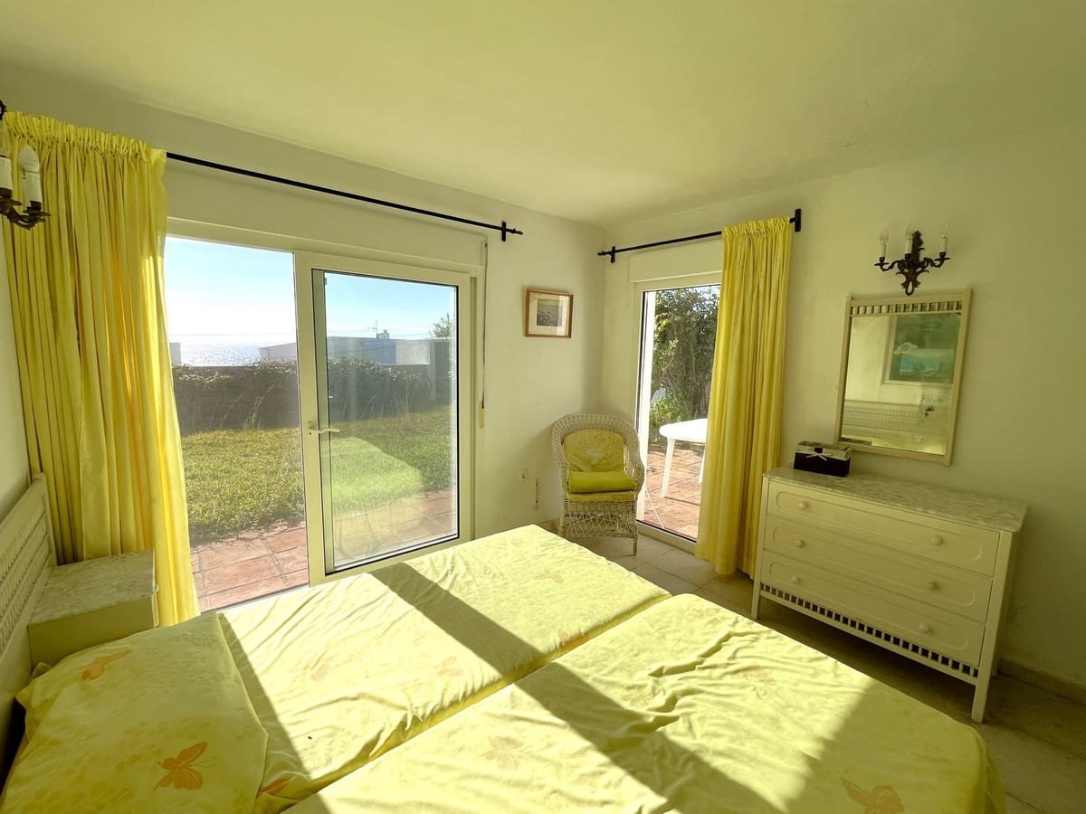 5 makuuhuone Huvila myytävänä paikassa Estepona - 1 295 000 € (Ref: 9363978)