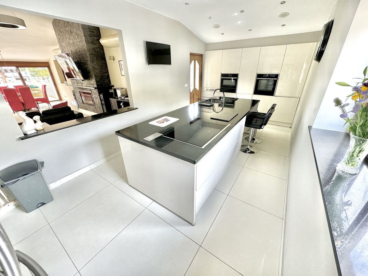 5 bedroom Finca/Country House for sale in Mijas - € 1,395,000 (Ref: 9363983)