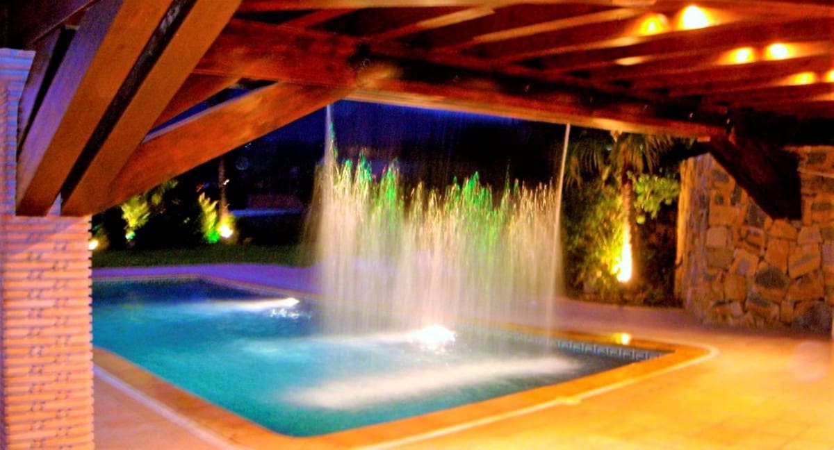 Chalet de 5 habitaciones en Estepona en venta - 2.300.000 € (Ref: 9363988)