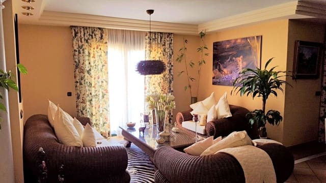 5 makuuhuone Huvila myytävänä paikassa Parque Central, Estepona - 2 300 000 € (Ref: 9363988)