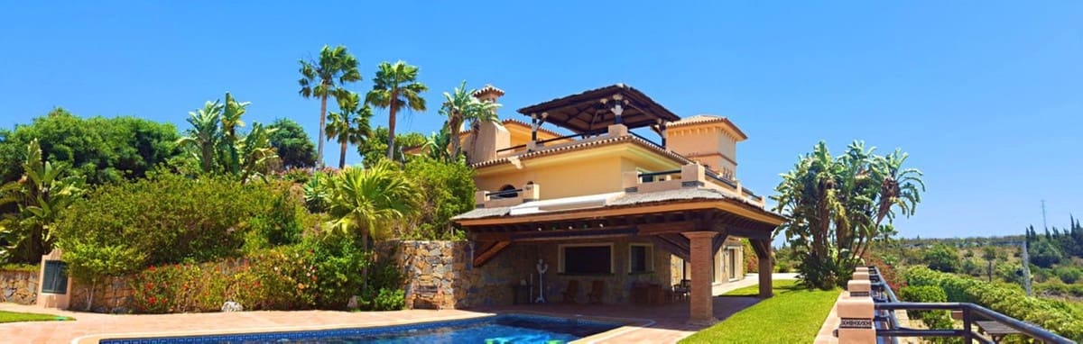 Chalet de 5 habitaciones en Estepona en venta - 2.300.000 € (Ref: 9363988)