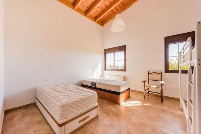 3 chambre Finca/Maison de Campagne à vendre à Parque Central, Estepona - 960 000 € (Ref: 9363989)
