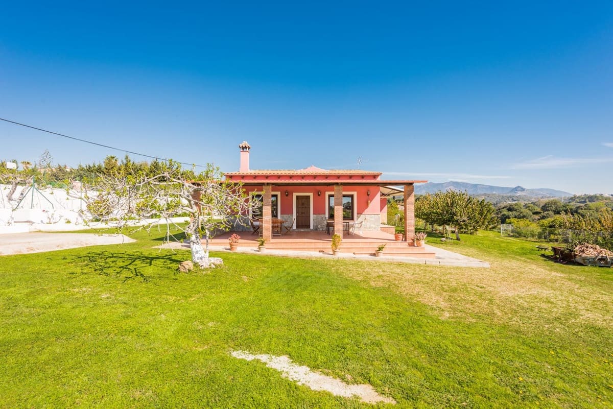 3 quarto Quinta/Casa Rural para venda em Estepona - 960 000 € (Ref: 9363989)