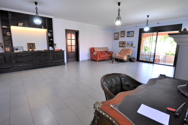 Finca/Casa Rural de 4 habitaciones en Bahia de Casares, Casares en venta - 1.350.000 € (Ref: 9363996)