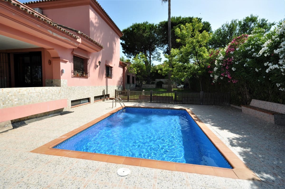 4 bedroom Finca/Country House for sale in Bahia de Casares - € 1,350,000 (Ref: 9363996)