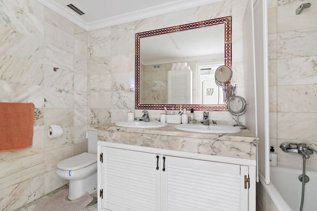 2 soveværelse Lejlighed til salg i Mijas Golf, Mijas - € 309.500 (Ref: 9364000)