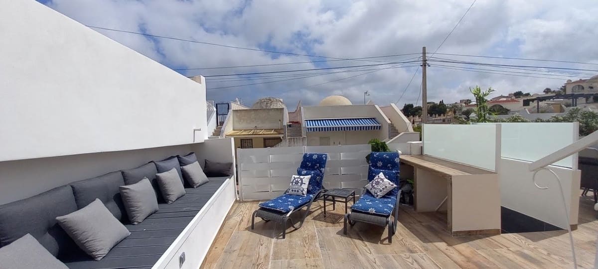 5 bedroom Villa for sale in Villamartin - € 485,000 (Ref: 9364001)