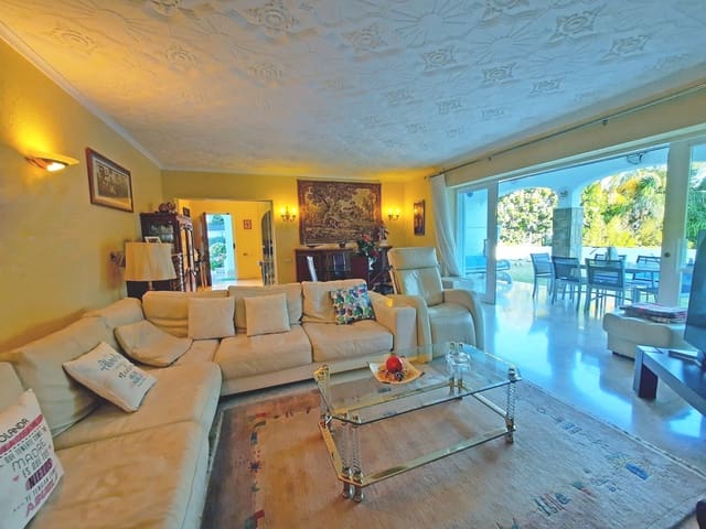 Chalet de 5 habitaciones en Solymar, Benalmádena en venta - 1.049.000 € (Ref: 9364002)