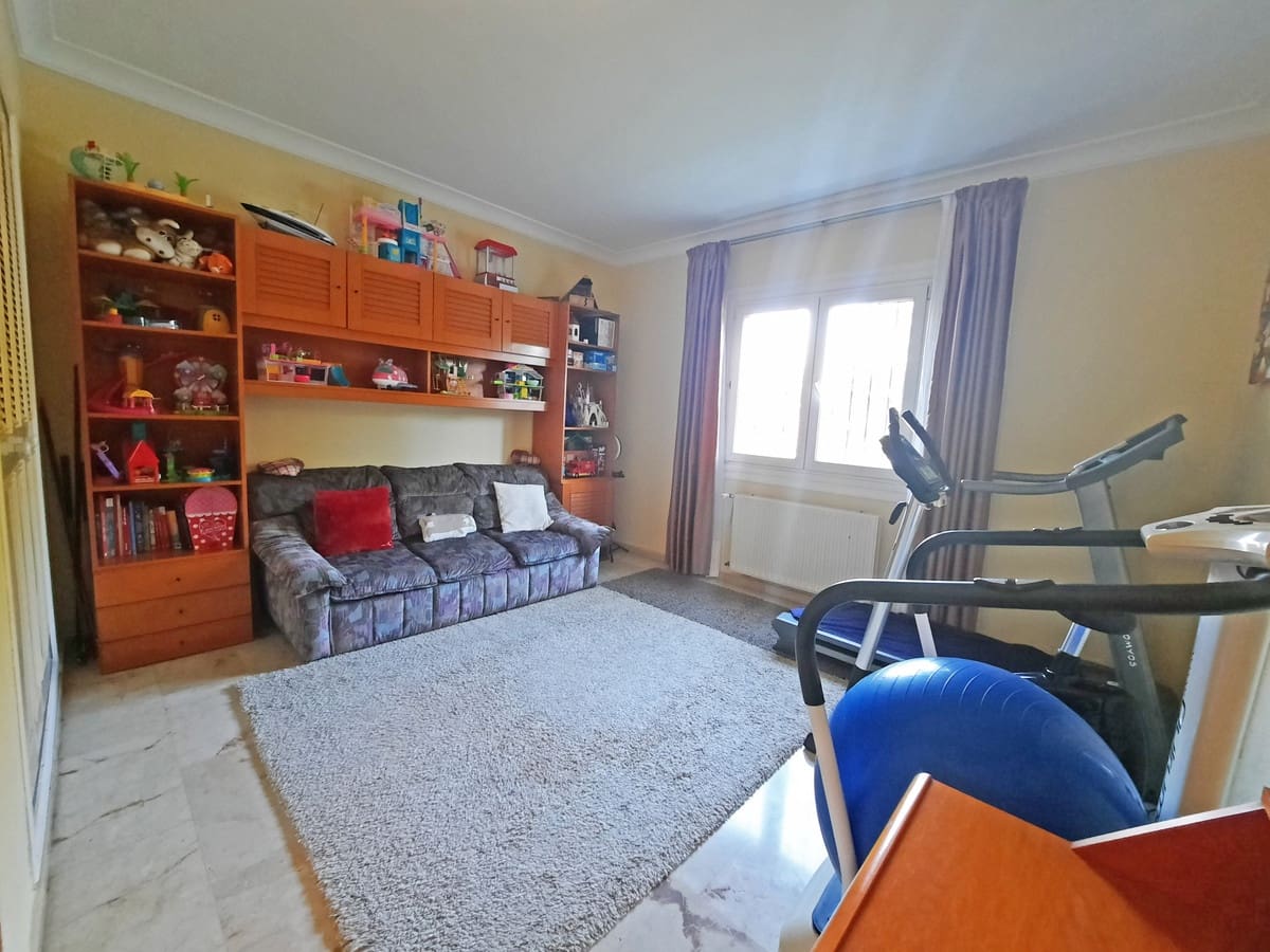 5 quarto Moradia para venda em Benalmadena - 1 049 000 € (Ref: 9364002)