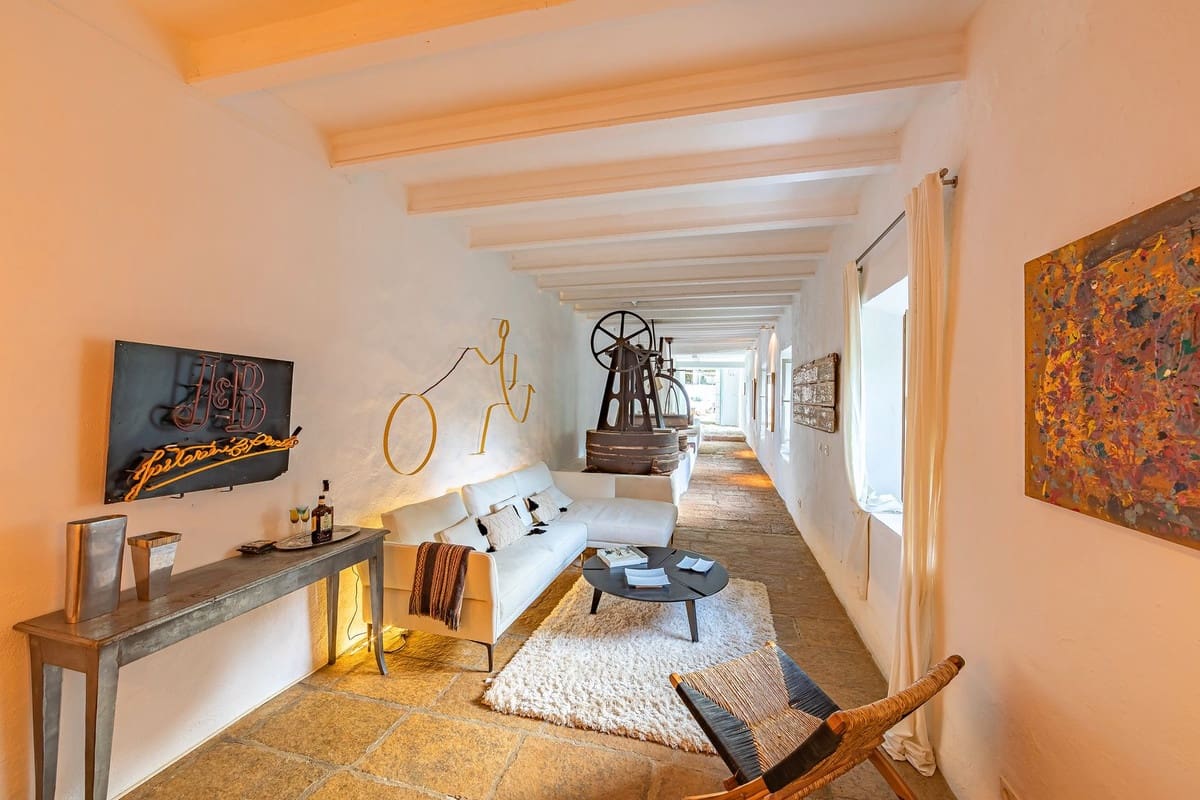 4 slaapkamer Finca/Landhuis te koop in Coin - € 990.000 (Ref: 9364004)