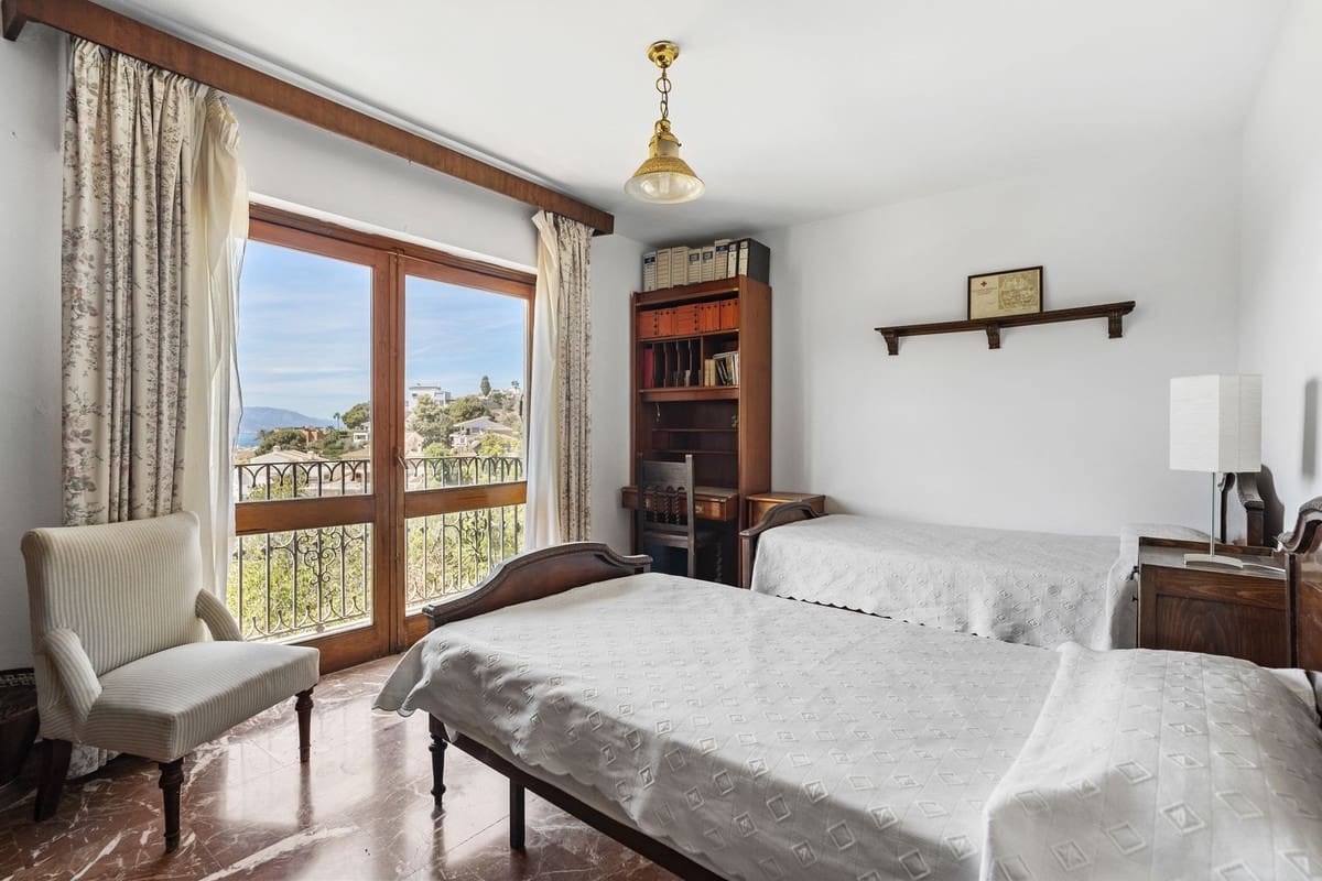 8 bedroom Villa for sale in Malaga city - € 1,650,000 (Ref: 9364006)