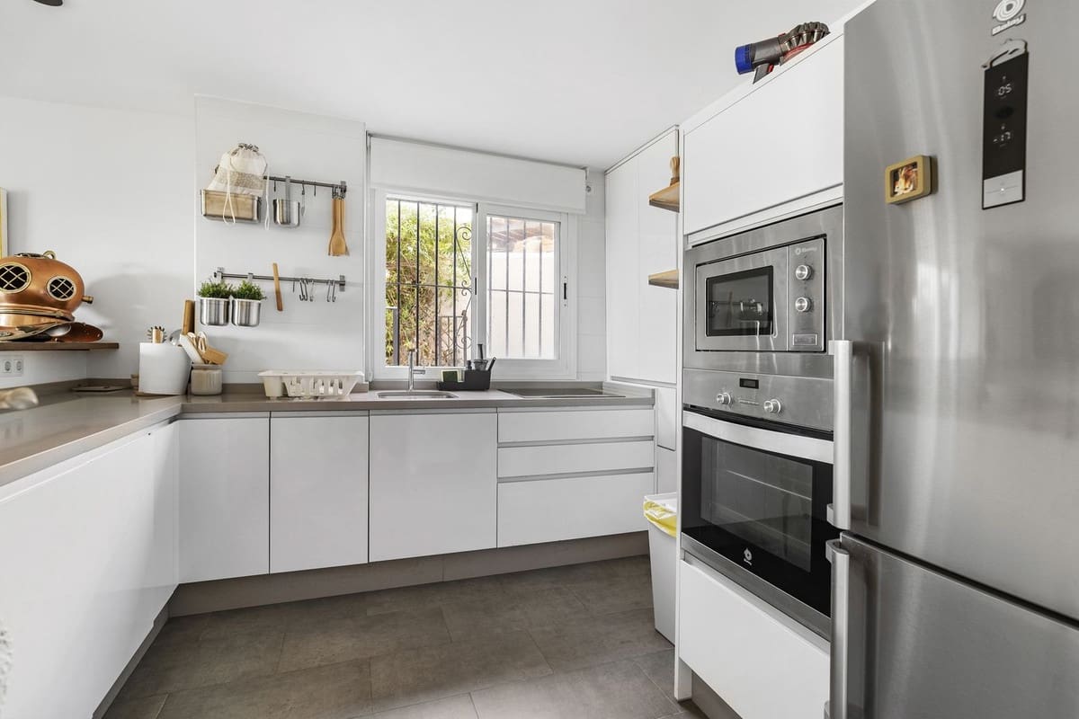 8 bedroom Villa for sale in Malaga city - € 1,650,000 (Ref: 9364006)