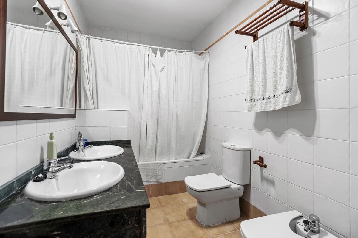 8 sovrum Villa till salu i Malaga stad - 1 650 000 € (Ref: 9364006)