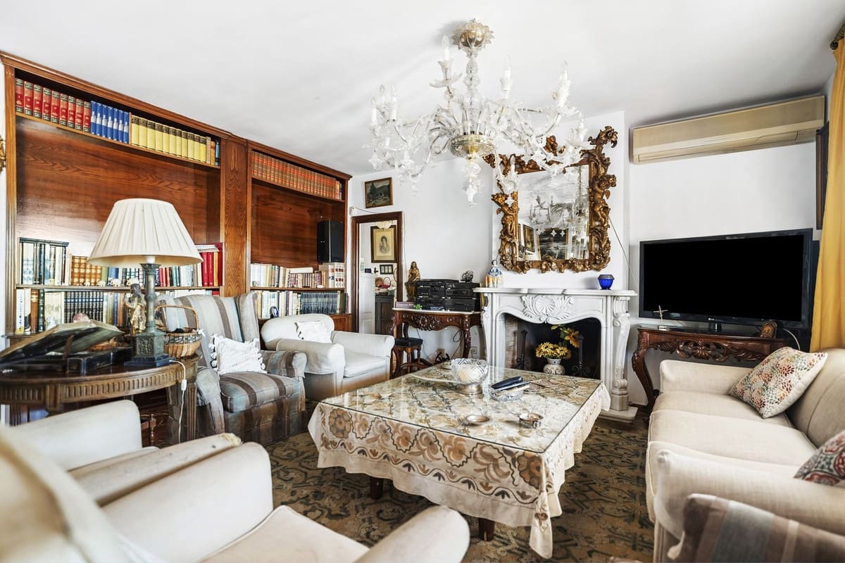 8 sovrum Villa till salu i Malaga stad - 1 650 000 € (Ref: 9364006)