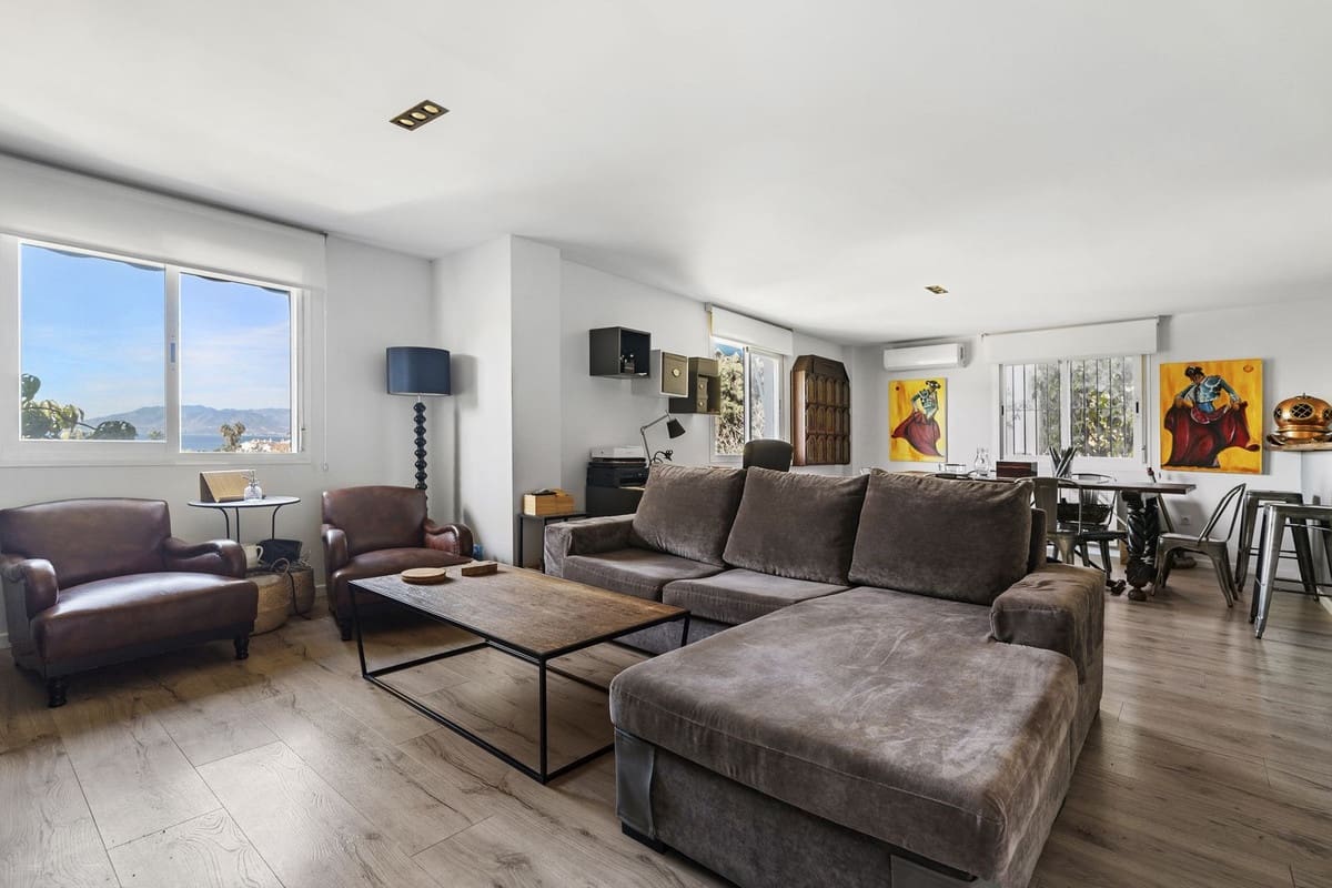 8 sovrum Villa till salu i Malaga stad - 1 650 000 € (Ref: 9364006)