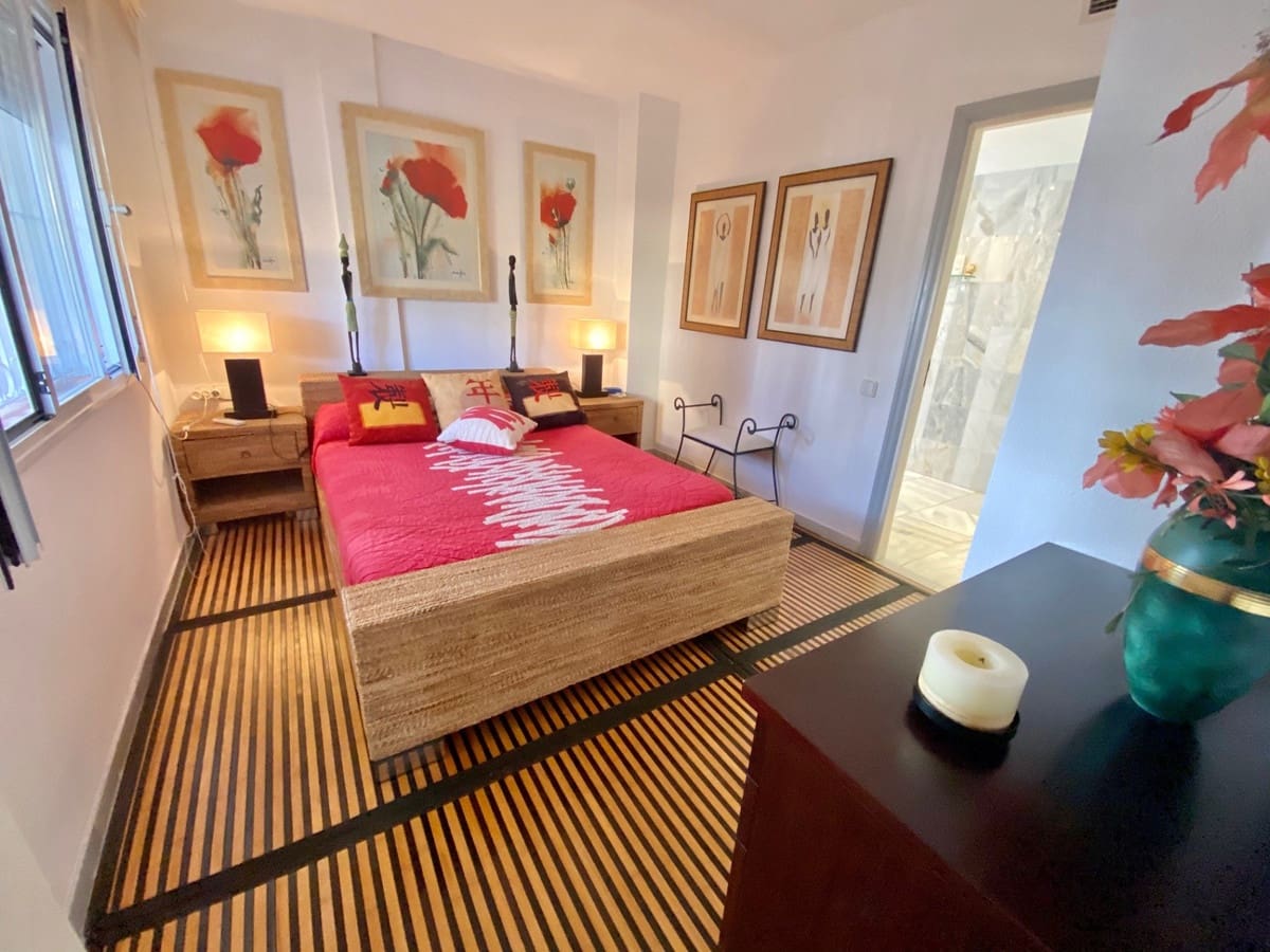 5 Zimmer Apartment zu verkaufen in Marbella - 740.000 € (Ref: 9364007)
