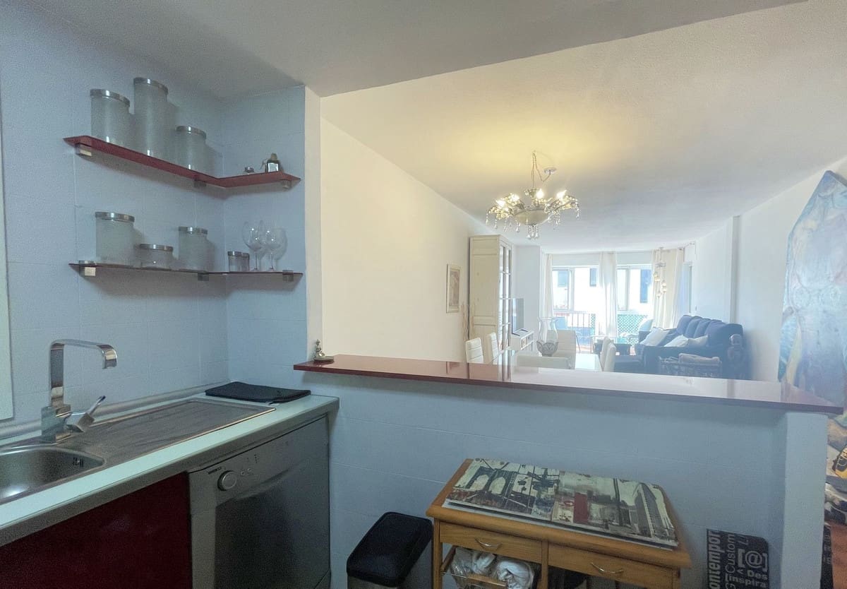 2 makuuhuone Huoneisto myytävänä paikassa La Duquesa / Puerto de la Duquesa - 292 000 € (Ref: 9364009)