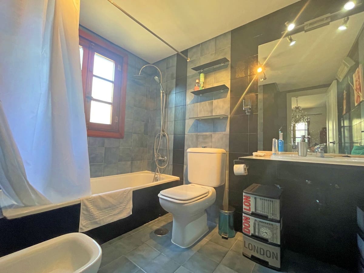 2 makuuhuone Huoneisto myytävänä paikassa La Duquesa / Puerto de la Duquesa - 292 000 € (Ref: 9364009)