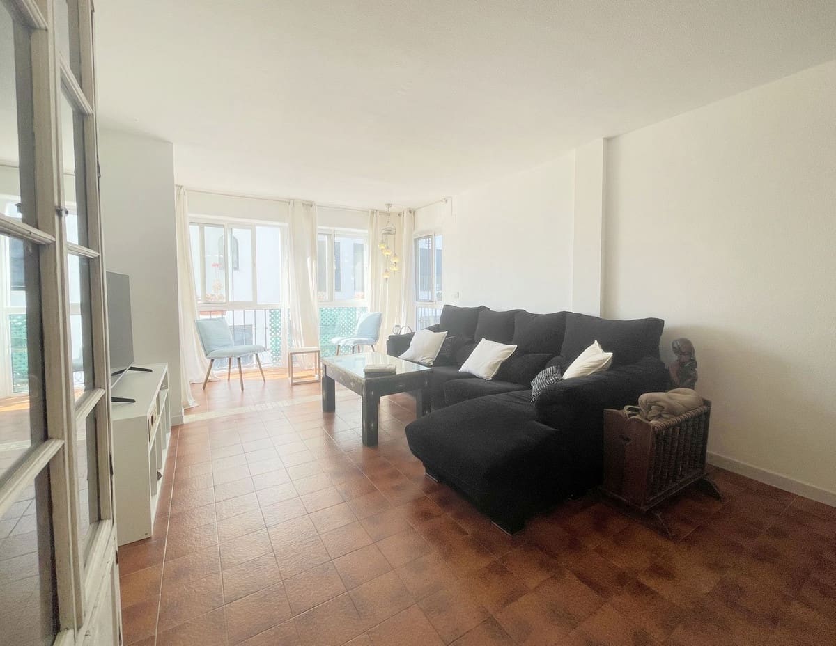 2 makuuhuone Huoneisto myytävänä paikassa La Duquesa / Puerto de la Duquesa - 292 000 € (Ref: 9364009)