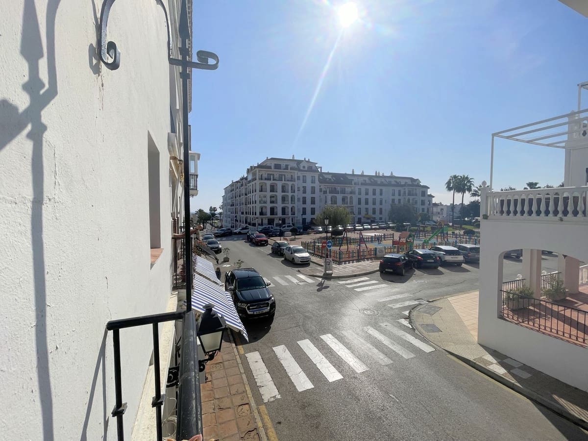 2 makuuhuone Huoneisto myytävänä paikassa La Duquesa / Puerto de la Duquesa - 292 000 € (Ref: 9364009)