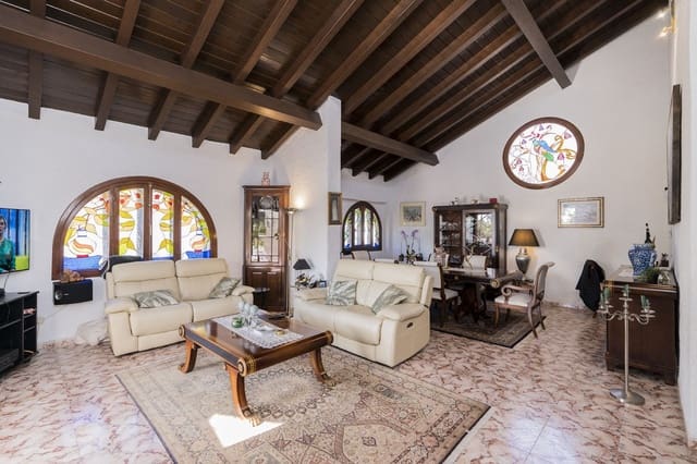 4 soveværelse Villa til salg i Torrenueva, Mijas - € 1.195.000 (Ref: 9364011)