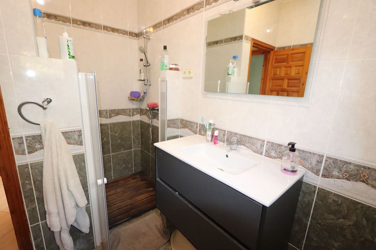 2 makuuhuone Huvila myytävänä paikassa Los Balcones - 282 000 € (Ref: 9364013)