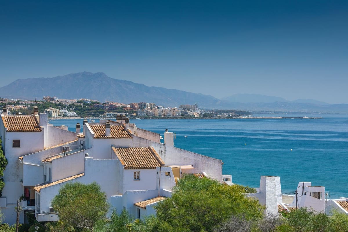 Pareado de 2 habitaciones en Bahía Dorada en venta - 610.000 € (Ref: 9364020)