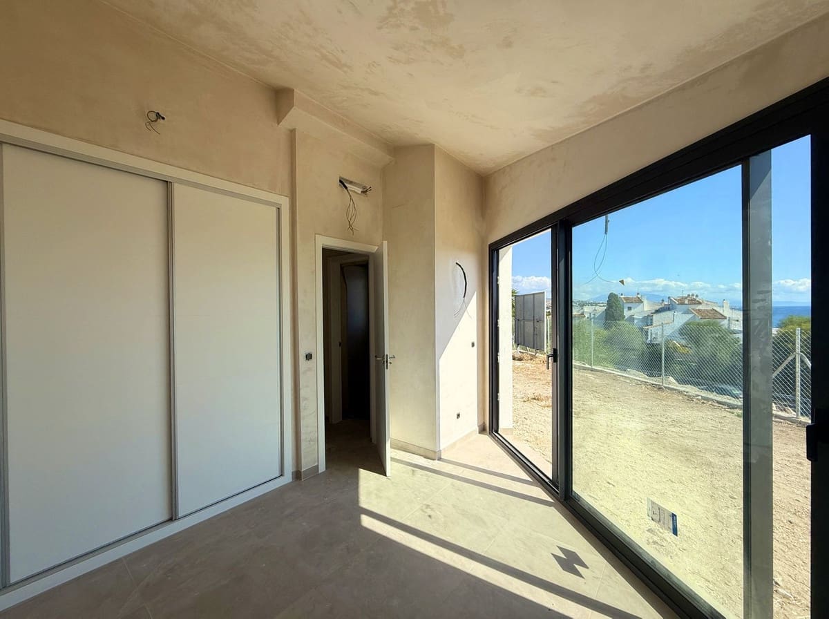 Pareado de 2 habitaciones en Bahía Dorada en venta - 610.000 € (Ref: 9364020)