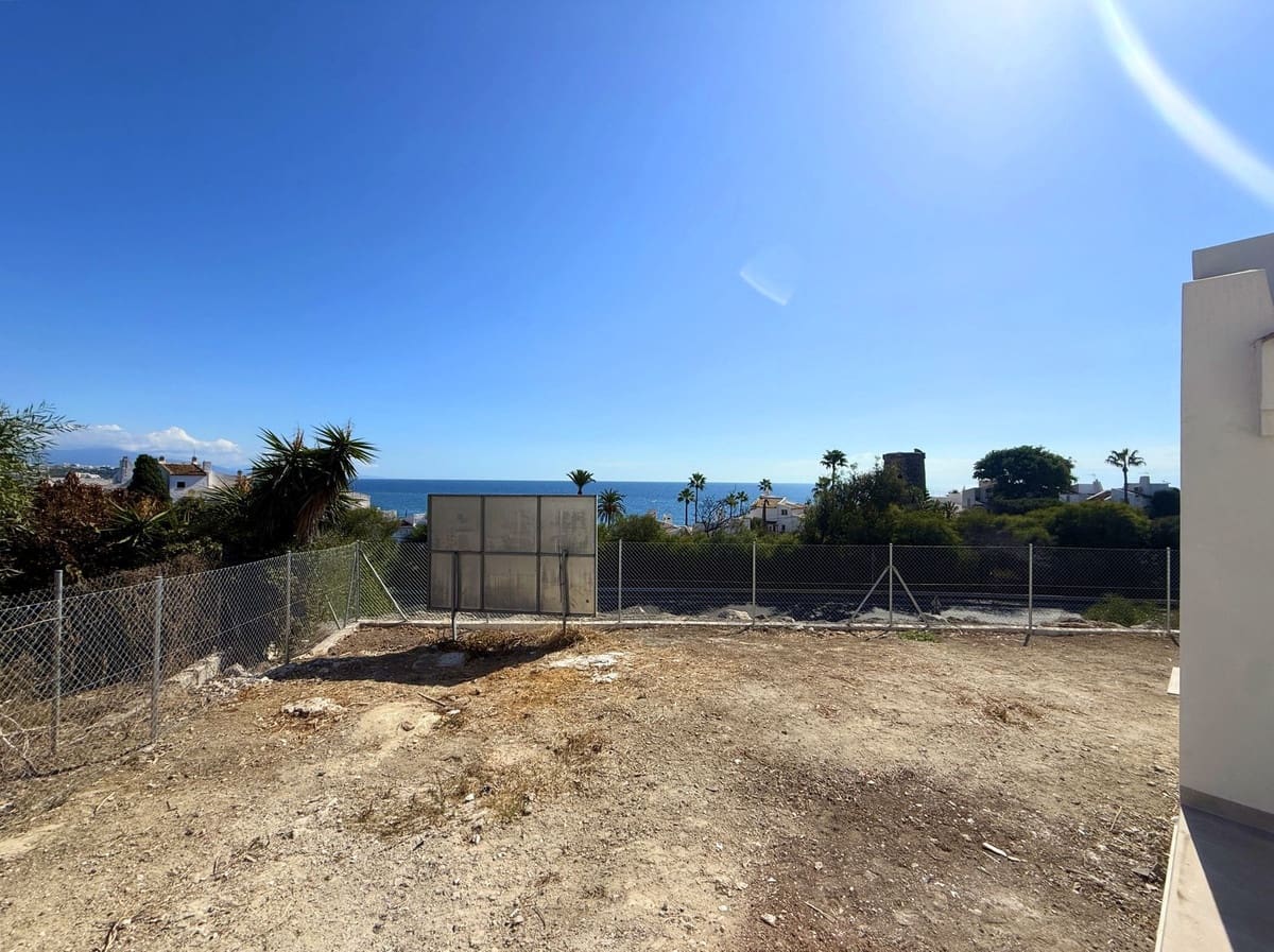 Pareado de 2 habitaciones en Bahía Dorada en venta - 610.000 € (Ref: 9364020)