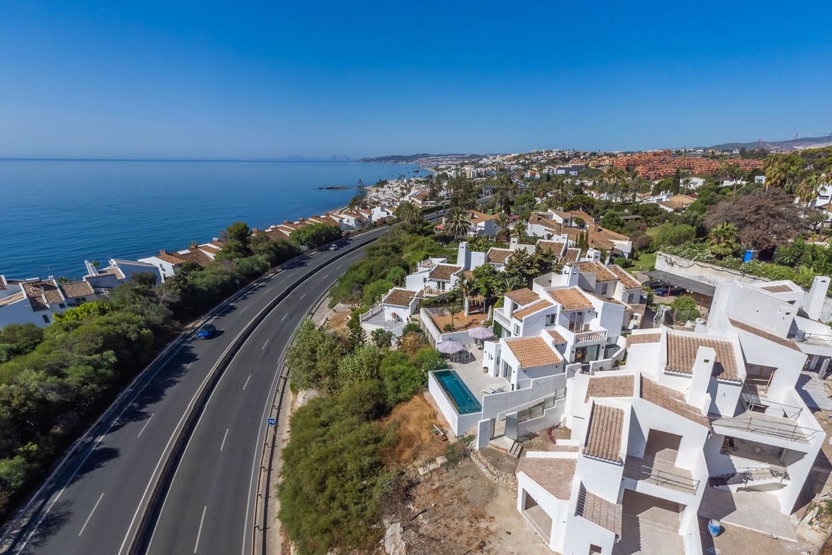 Pareado de 2 habitaciones en Bahía Dorada en venta - 610.000 € (Ref: 9364020)