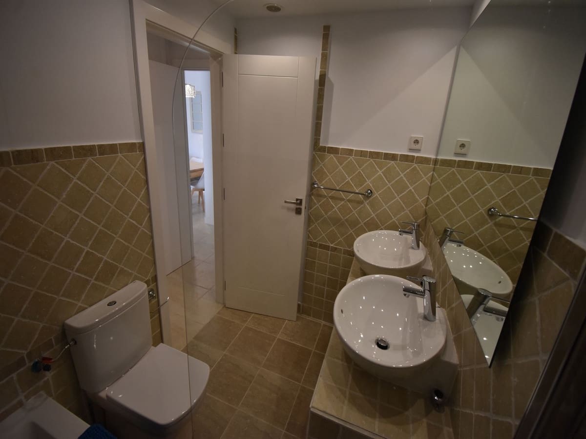 2 quarto Apartamento para venda em Estepona - 365 000 € (Ref: 9364021)