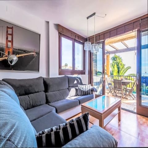 Apartamento de 2 habitaciones en Buenas Noches, Estepona en venta - 259.000 € (Ref: 9364023)