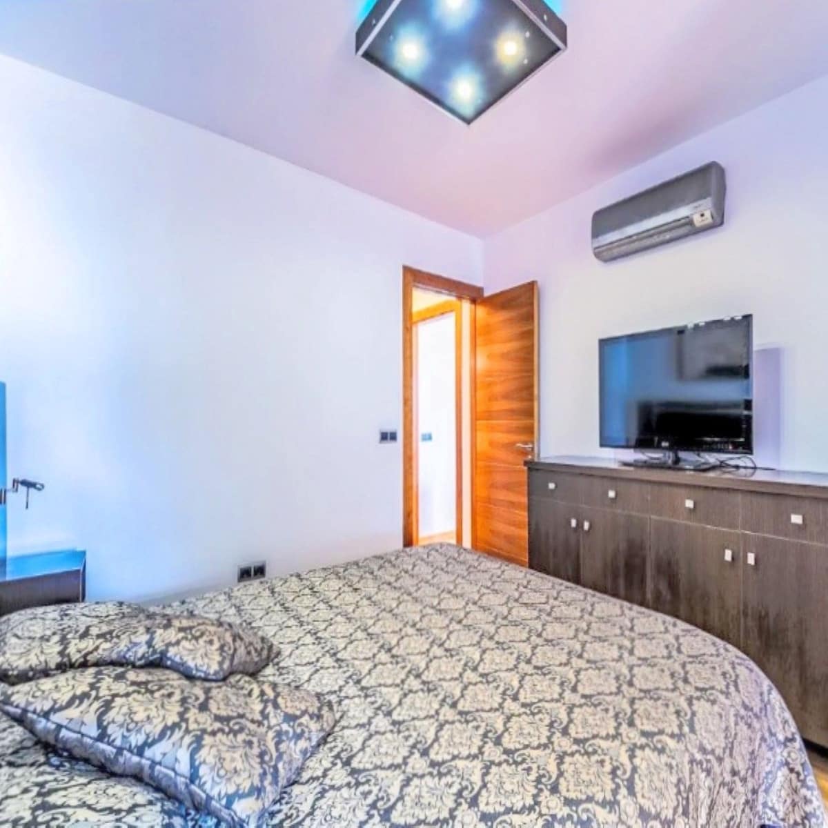 Apartamento de 2 habitaciones en Buenas Noches en venta - 259.000 € (Ref: 9364023)