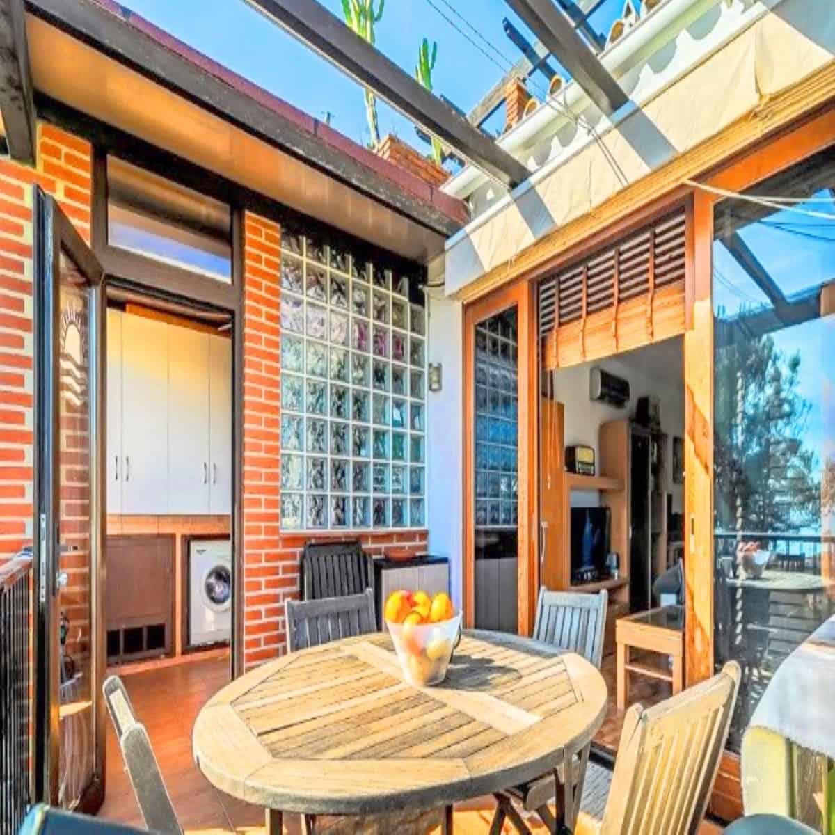 Apartamento de 2 habitaciones en Buenas Noches en venta - 259.000 € (Ref: 9364023)