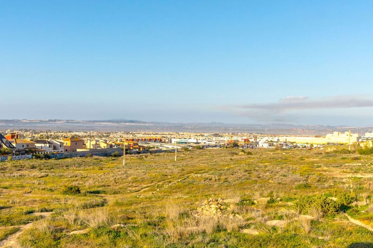 3 slaapkamer Huis te koop in Torrevieja - € 235.000 (Ref: 9364026)