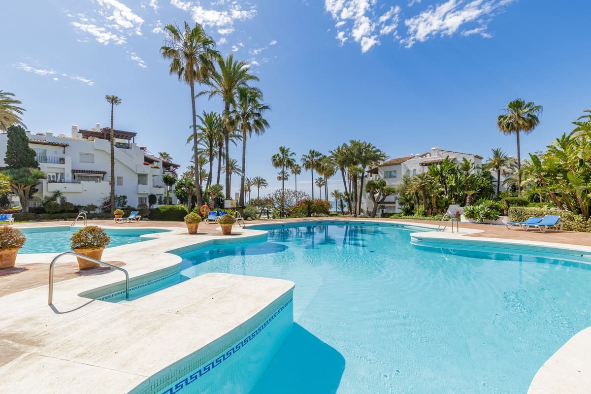 3 sovrum Takvåning till salu i Estepona - 1 600 000 € (Ref: 9364031)