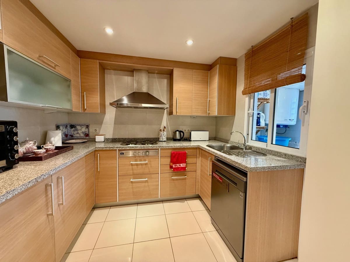 3 sovrum Takvåning till salu i Estepona - 1 600 000 € (Ref: 9364031)