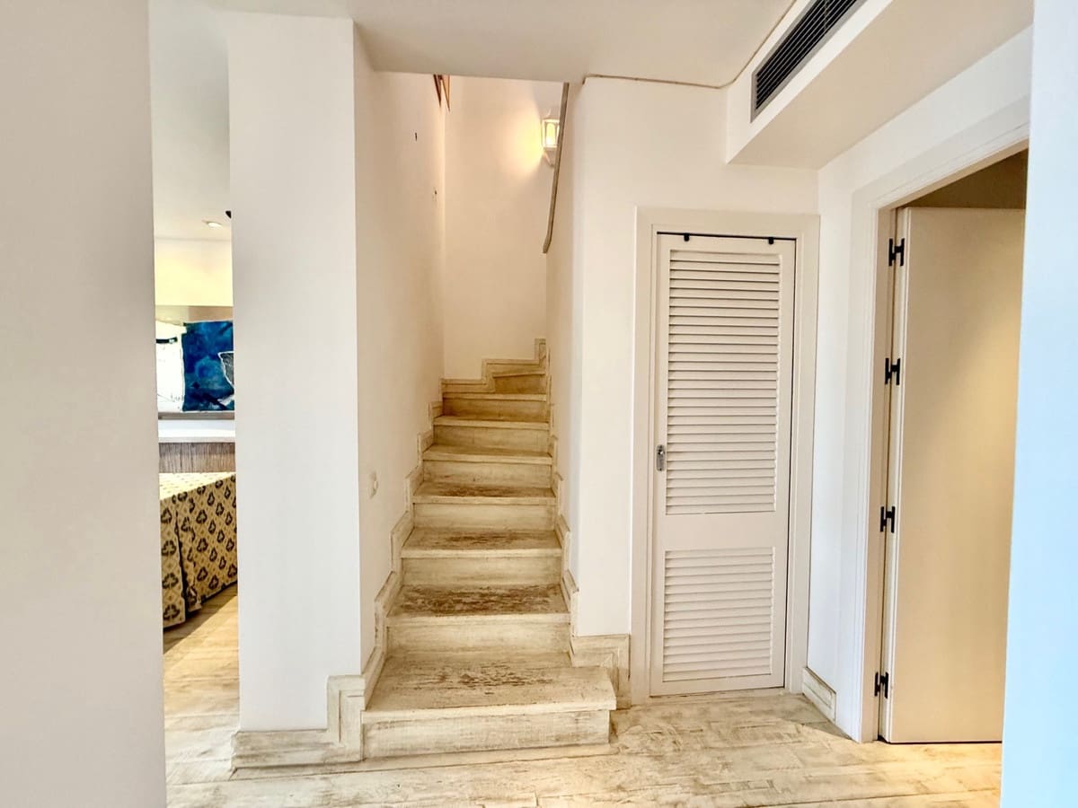 3 sovrum Takvåning till salu i Estepona - 1 600 000 € (Ref: 9364031)