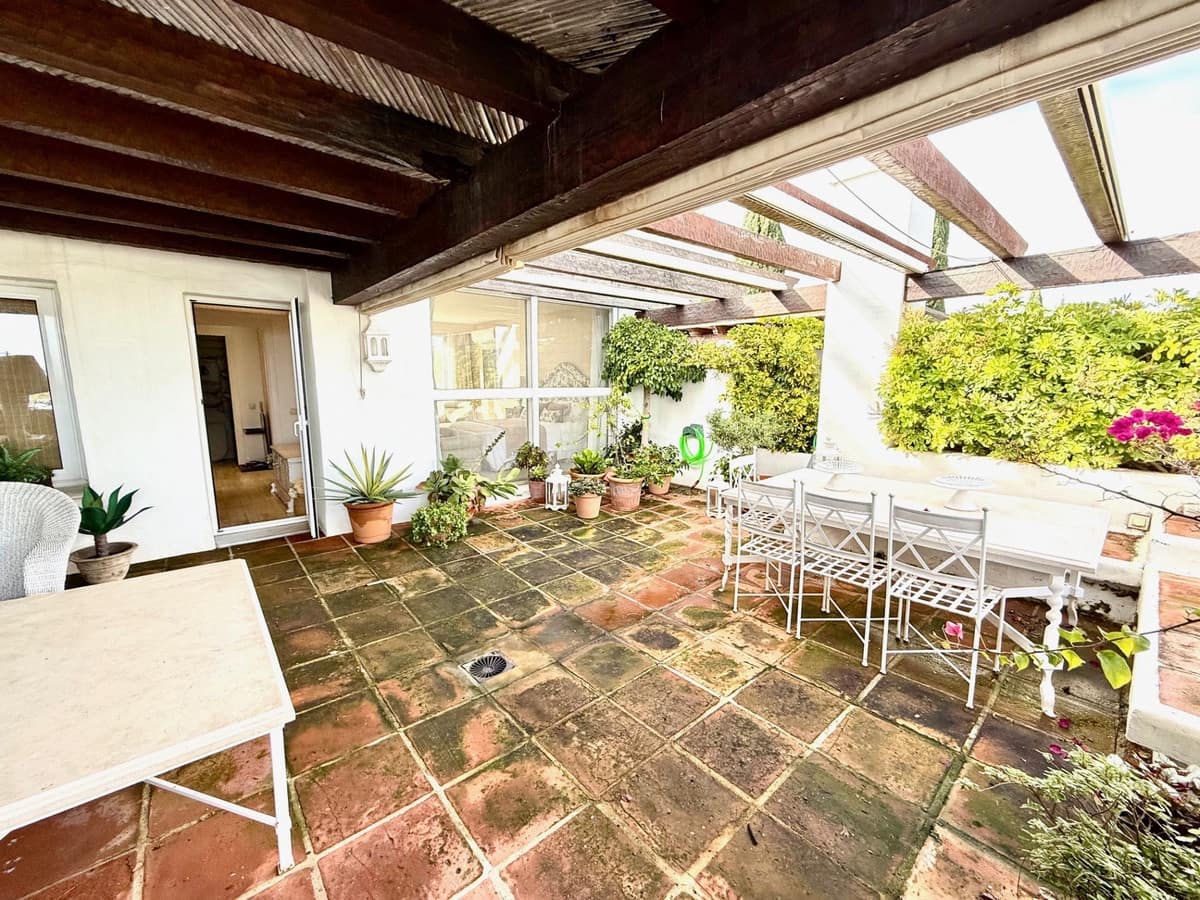 3 sovrum Takvåning till salu i Estepona - 1 600 000 € (Ref: 9364031)