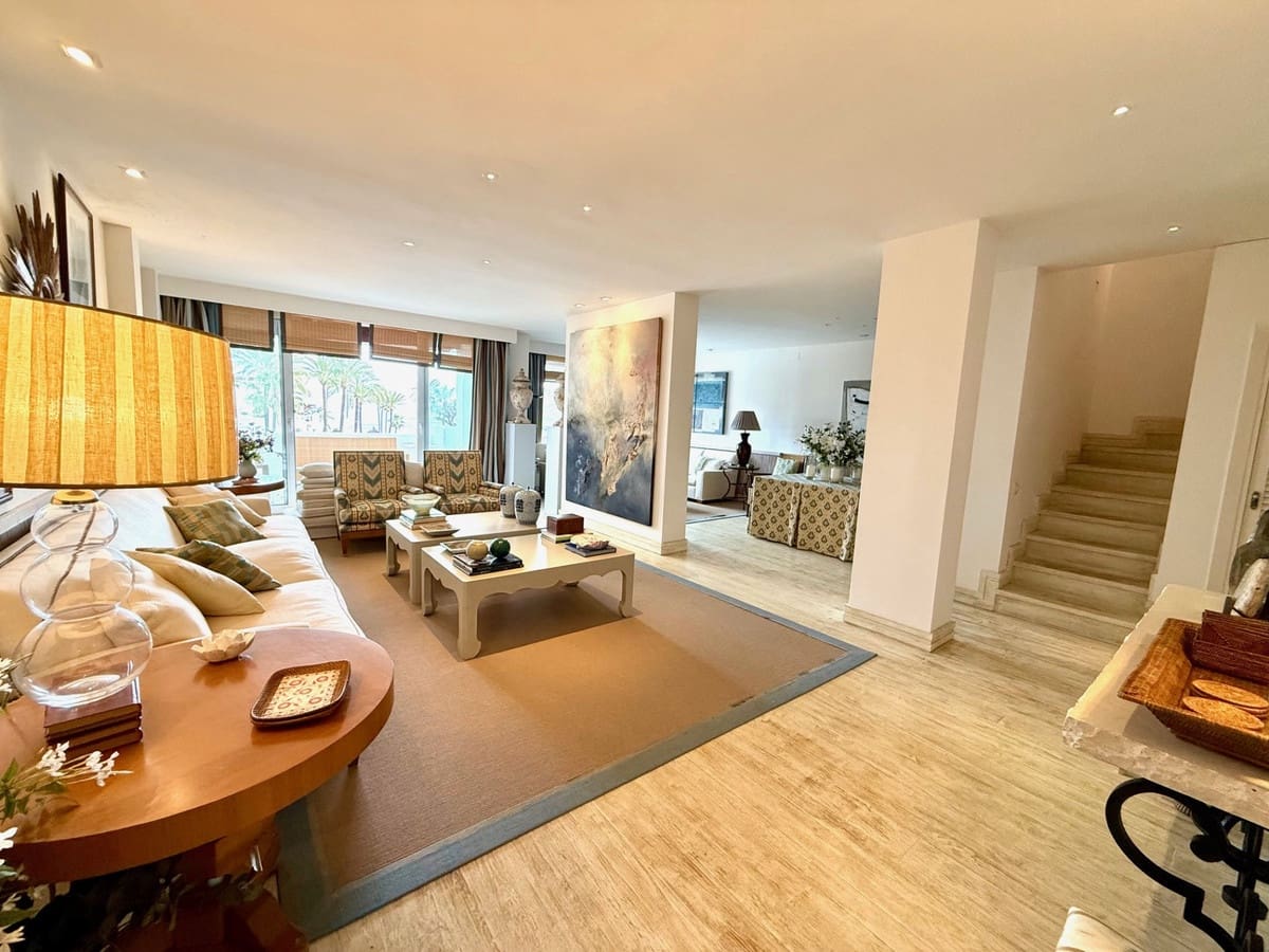 3 sovrum Takvåning till salu i Estepona - 1 600 000 € (Ref: 9364031)